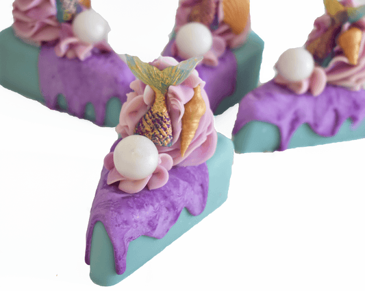 Mermaid Kisses Artisan Soap Cake - An Initial Impression
