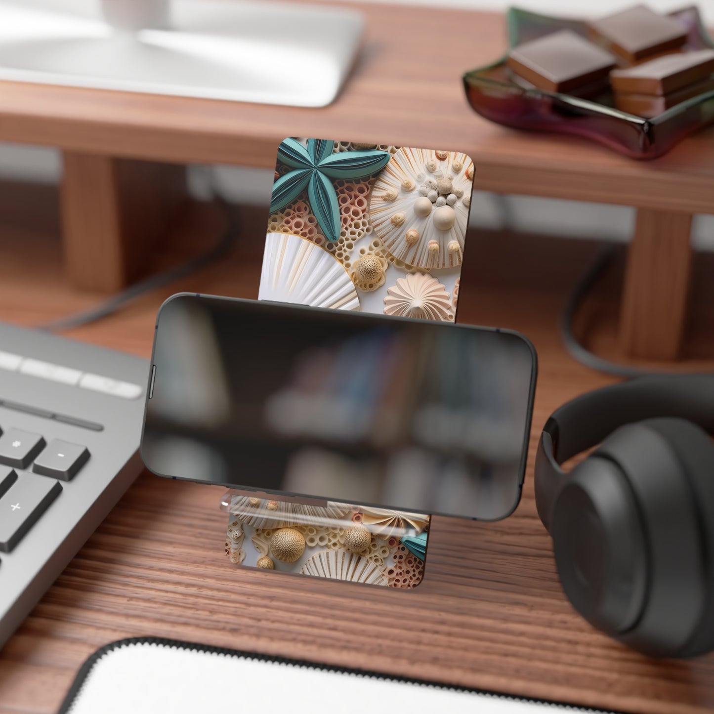Stylish Mobile Display Stand, Phone Holder, Beach-Inspired Decor, Seashell Pattern, Desk Accessory, Gift for Beach Lovers