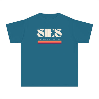 Youth Midweight Tee with Retro SIES Design, Cool Casual T-Shirt, Perfect for Summer, Gift for Teens, Vintage Style Top