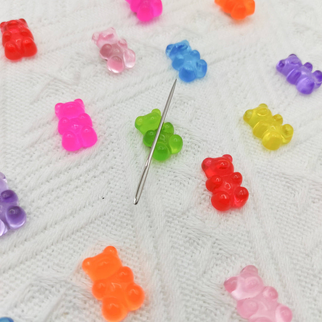 Gummy bear small needle minders