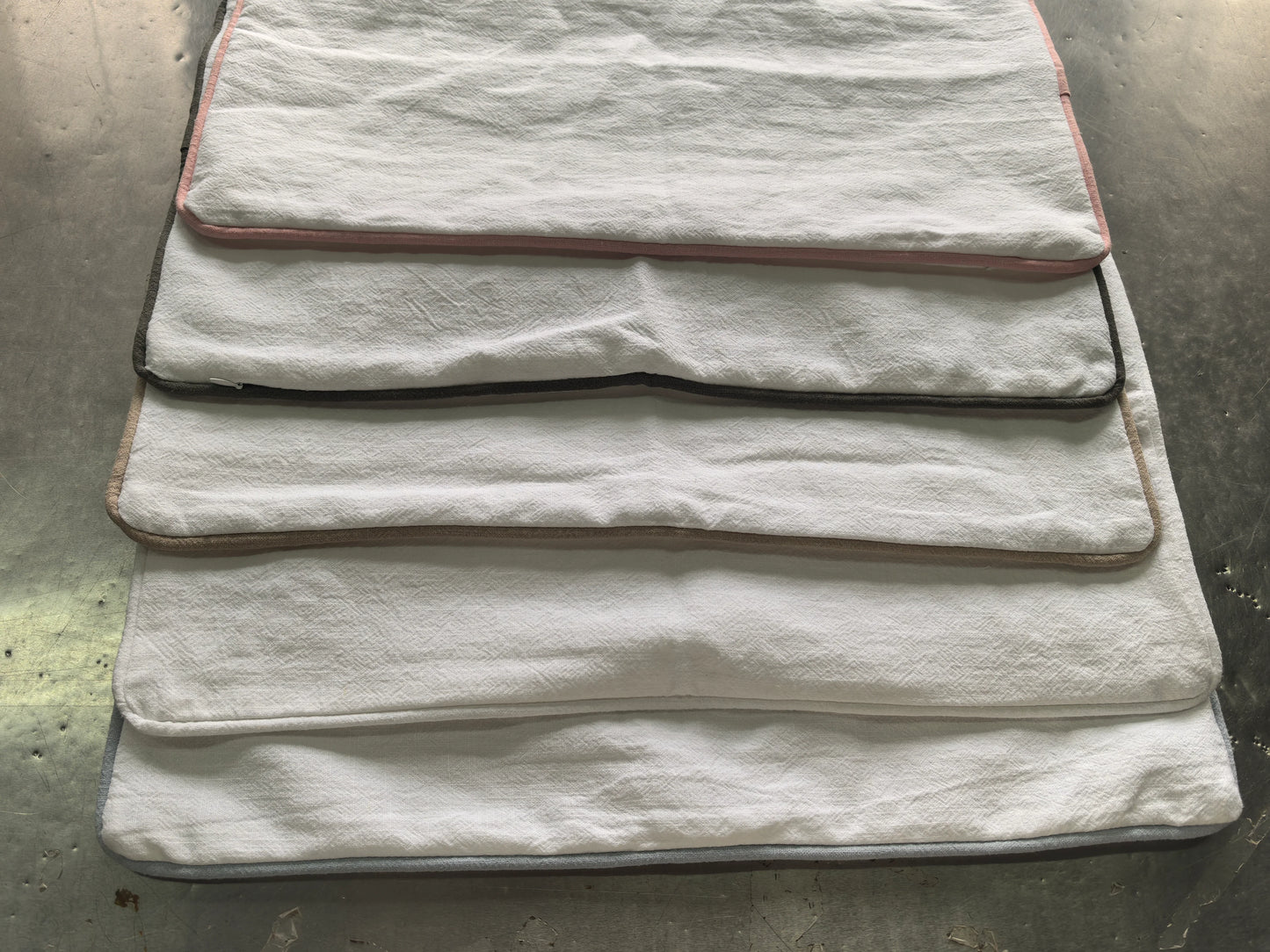 PIPED PILLOW WITH APPLIQUED